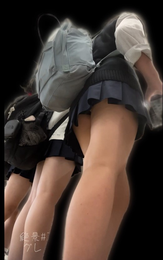 HONEYsPOT 絶景＃35 半ケツ制服ガール vzkwx6rY4GLPdZJWkp6