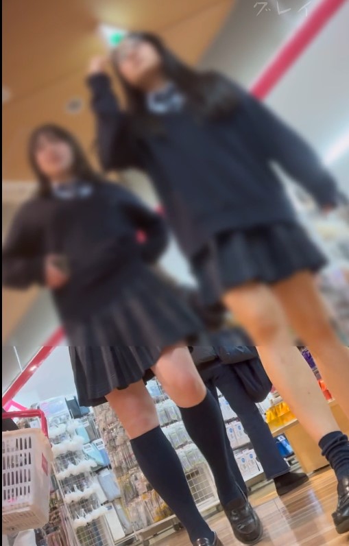 HONEYsPOT PPV 絶景＃18  制服メガネっ子の白パンツ z18.mp4